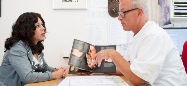 gynaecologie uitleg dokter vrouw